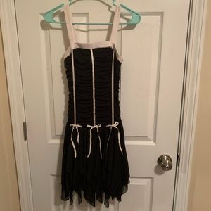 3/$10🌸Girls' Black and White Flowy Dress Size 12